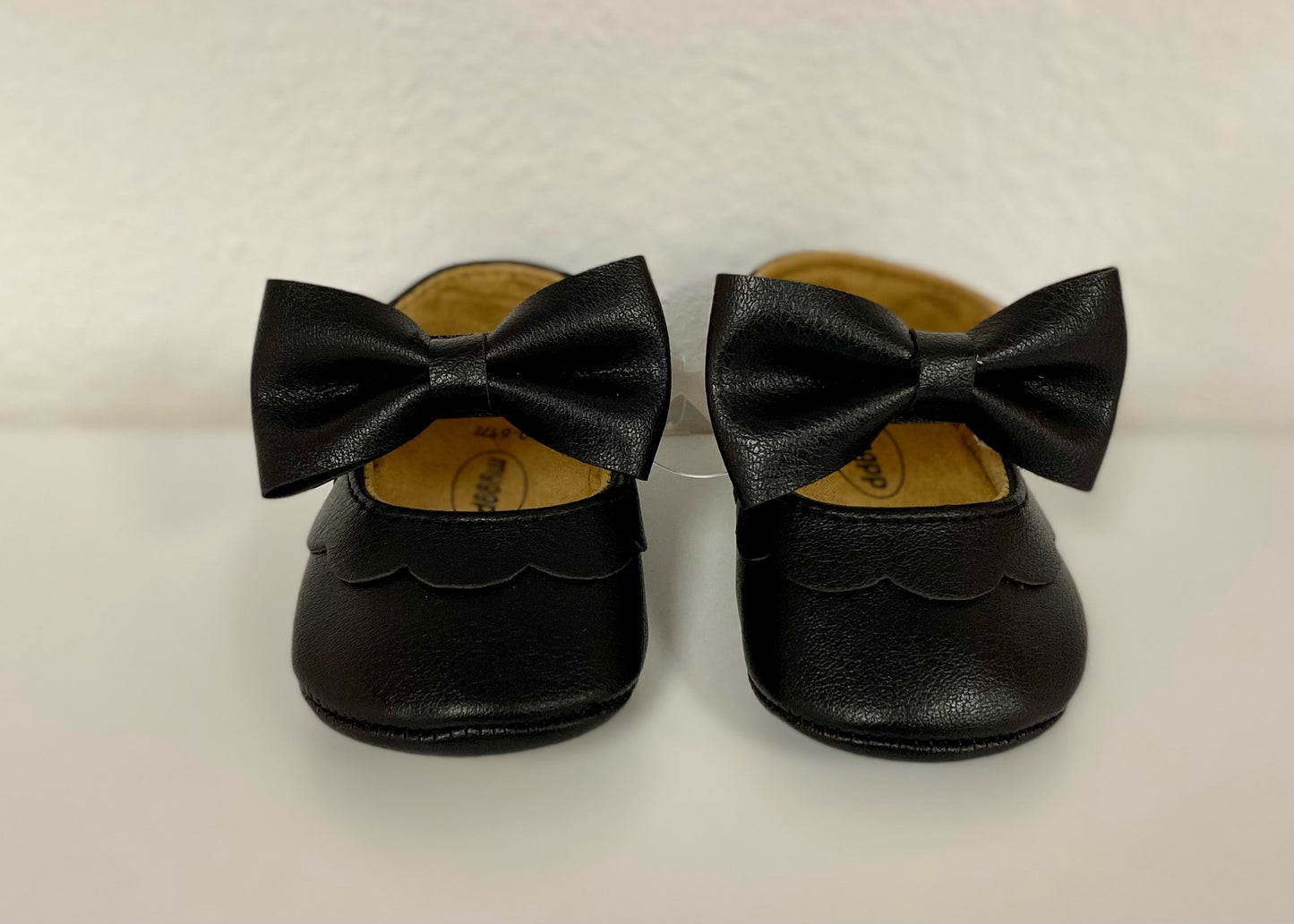 Baby Scalloped Bow Shoes - Black