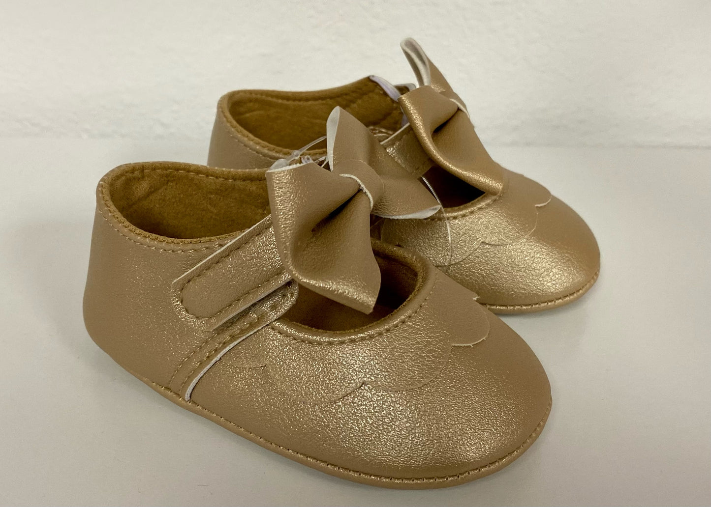 Baby Scalloped Bow Shoes - Gold