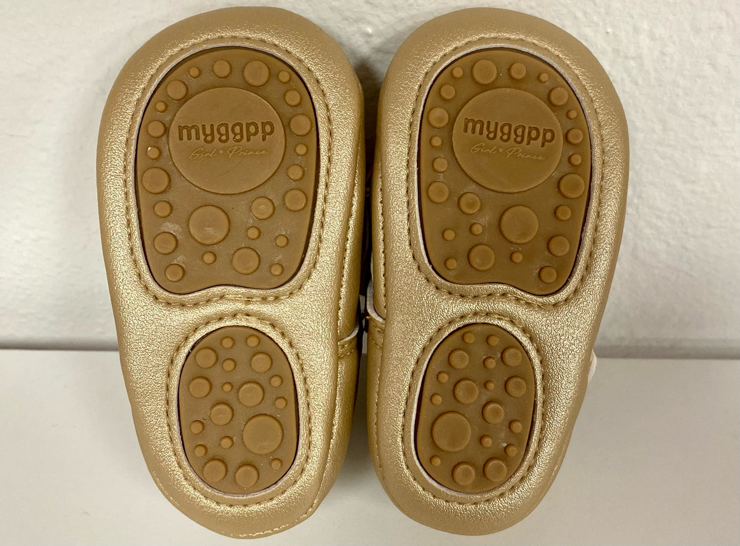 Baby Scalloped Bow Shoes - Gold